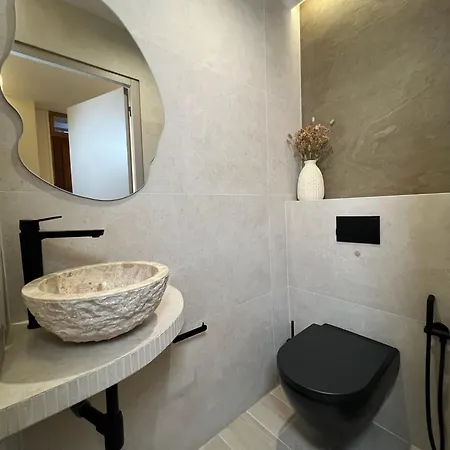 Maison Nina, D'exception * L'Ile-Saint-Denis